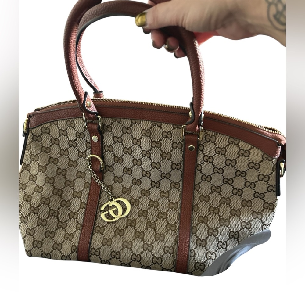 Authentic like new Gucci Tote Purse